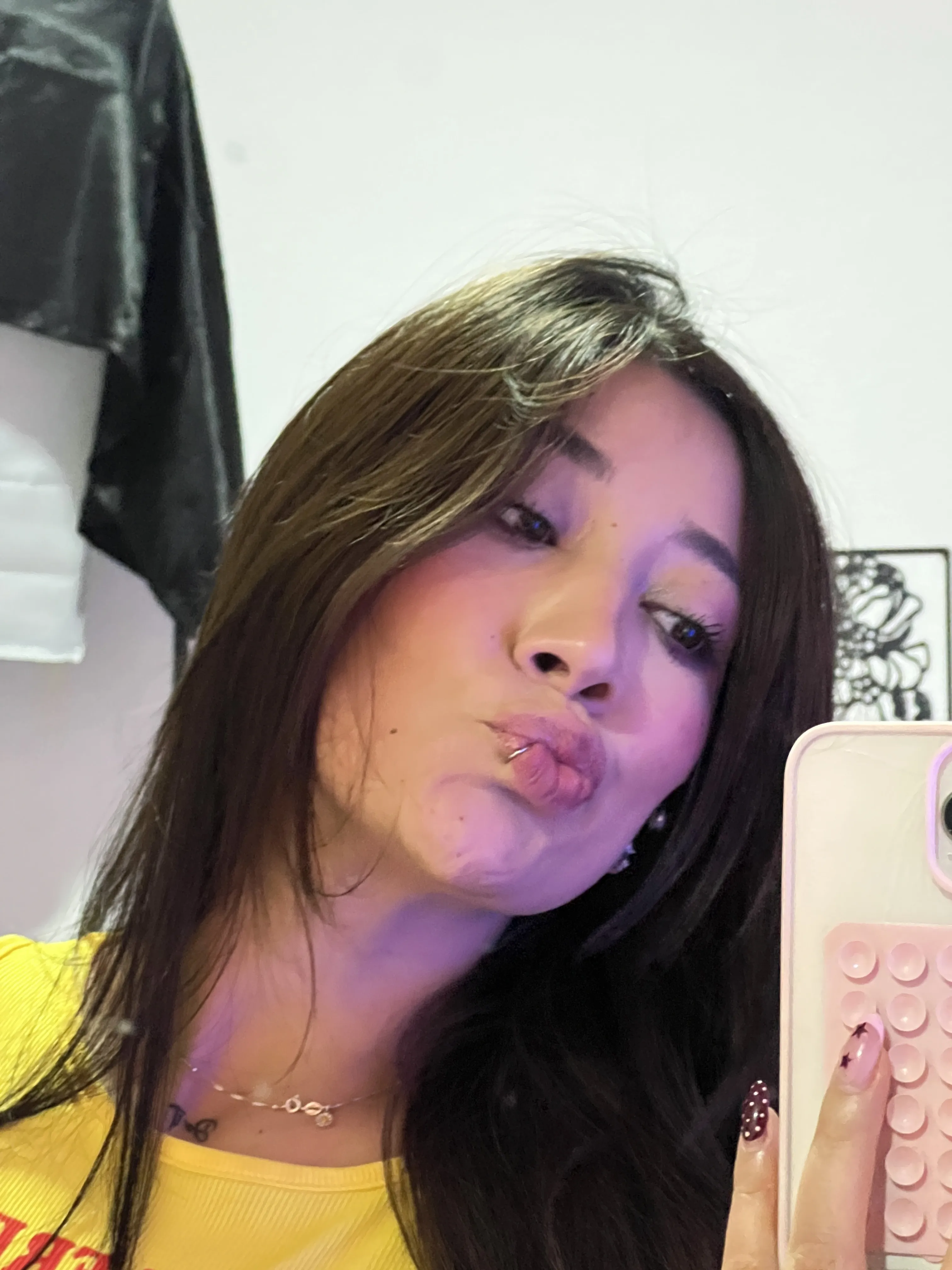 Interprete AbrilLuar Foto 1