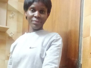 Image de profil du modèle de webcam Cruellla