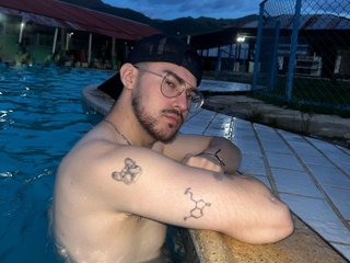 Image de profil du modèle de webcam BrunoWalkerr