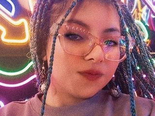 adrianasweetcm101 profilbild på webbkameramodell