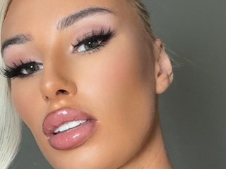 Tinyblondee immagine del profilo del modello di cam