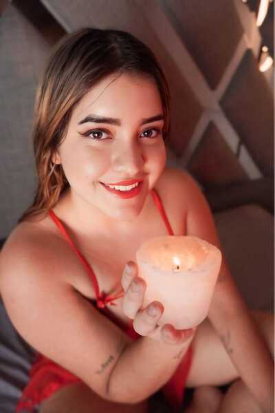 Interprète SamanthaMett Photo 2