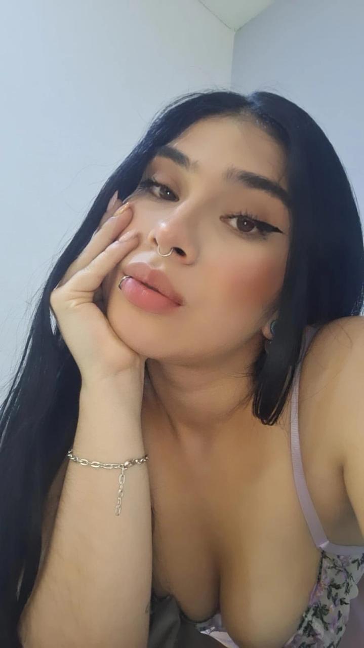 Artiest EmmaaColliins Foto 1