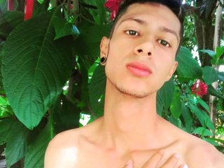 Imagen de perfil de modelo de cámara web de Dangerous_dxX