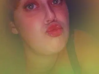 NovaKnox profielfoto van cam model