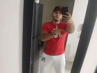 Image de profil du modèle de webcam KalvinDior