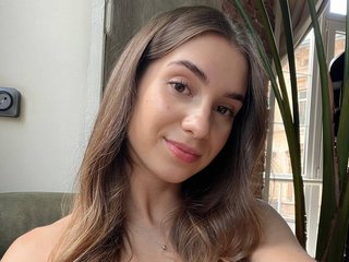 Image de profil du modèle de webcam MaddiMay