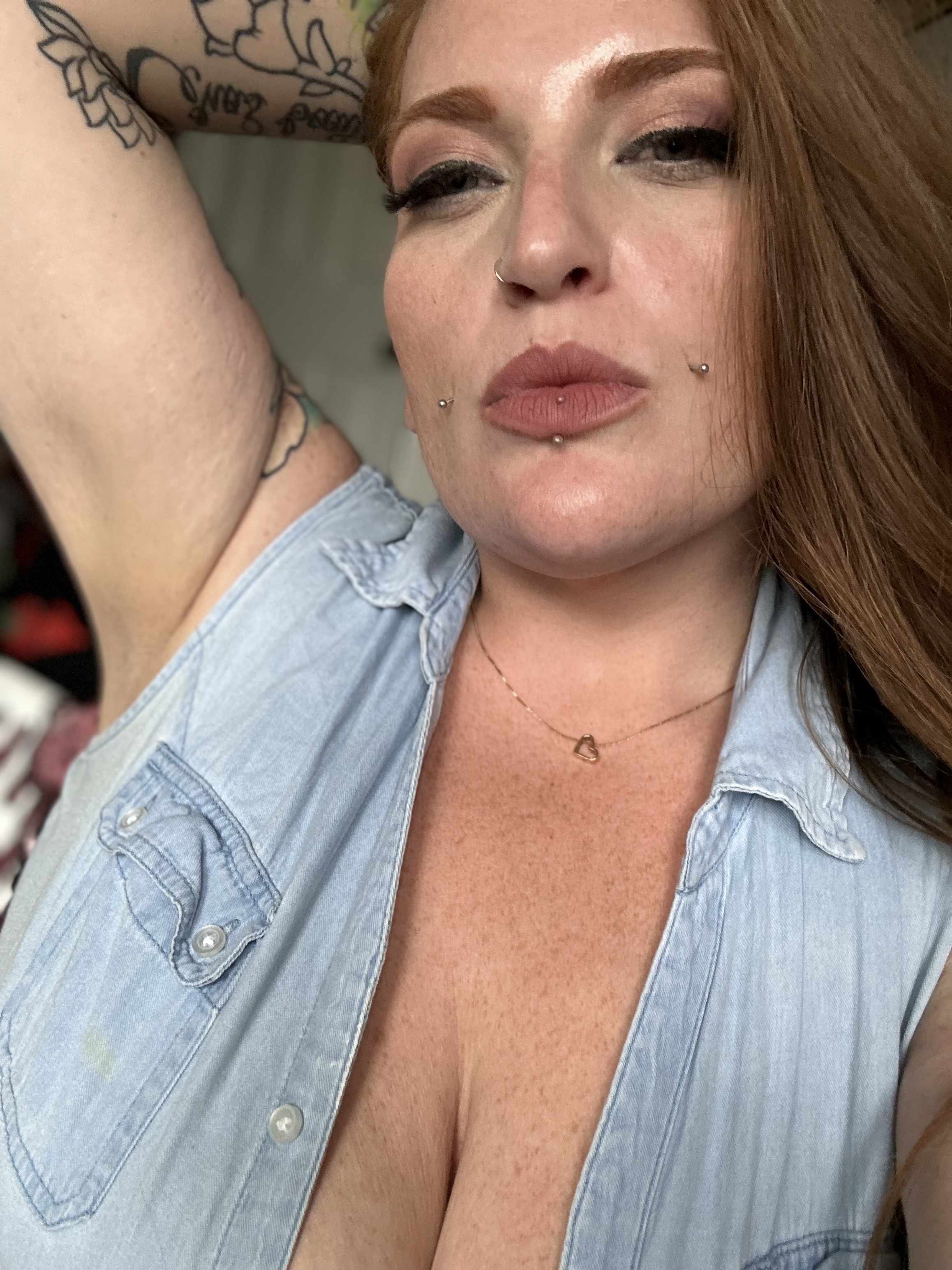 Performer LovelyLush25 Photo 10