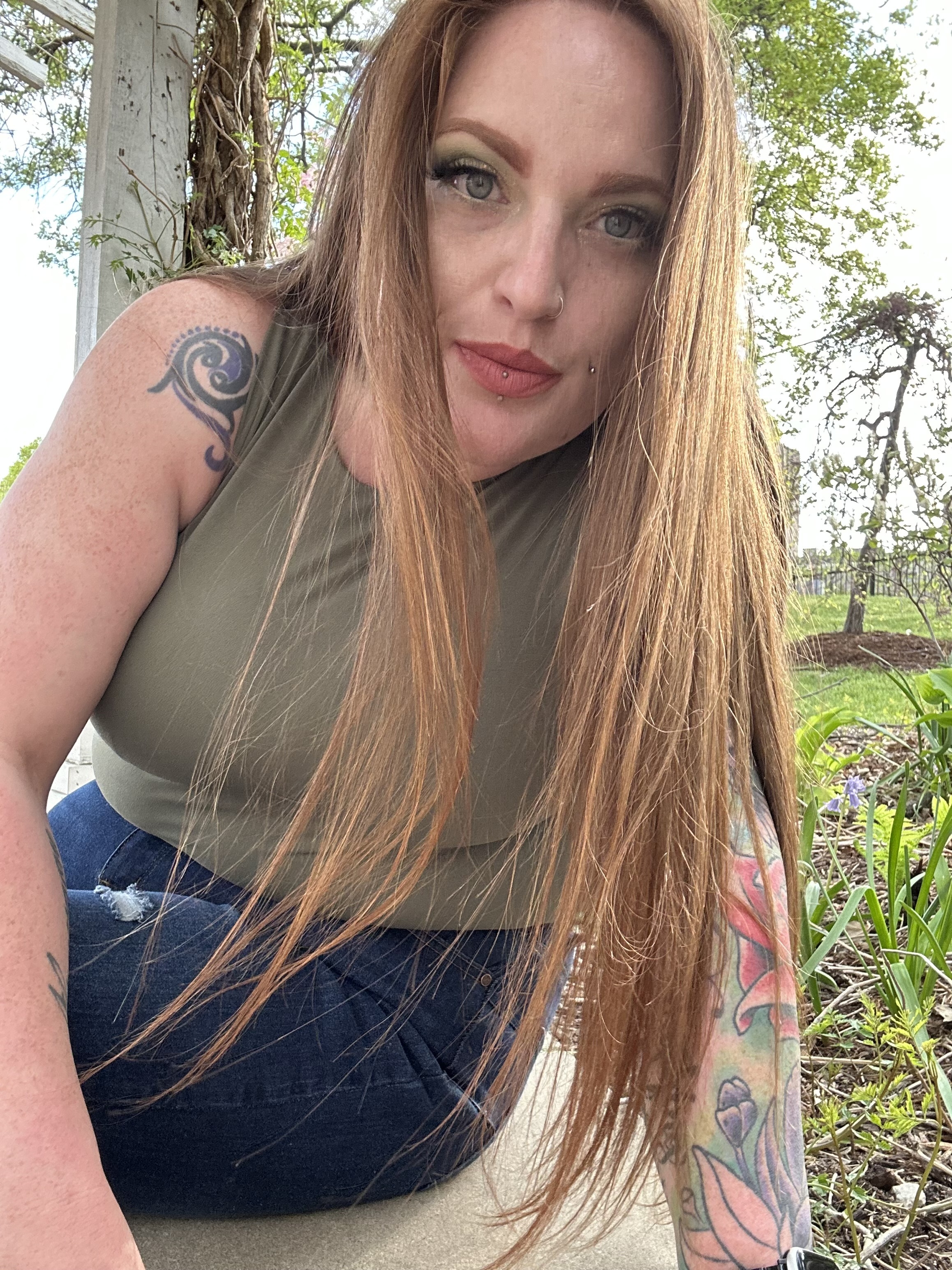 Performer LovelyLush25 Photo 6