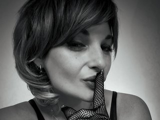 Imagen de perfil de modelo de cámara web de Mirabel36