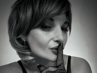 Imagen de perfil de modelo de cámara web de Mirabel36