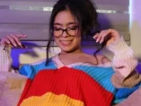 Image de profil du modèle de webcam CharlotteJoness19