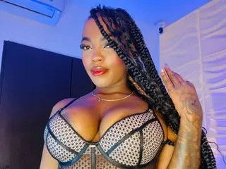 Image de profil du modèle de webcam ReinaMiah
