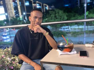 ThmmasManriique cam model profile picture