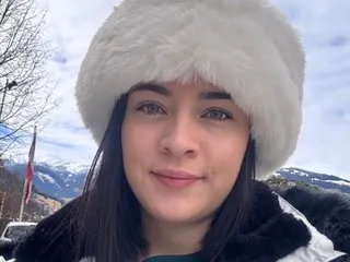 YvonneFerrer profielfoto van cam model