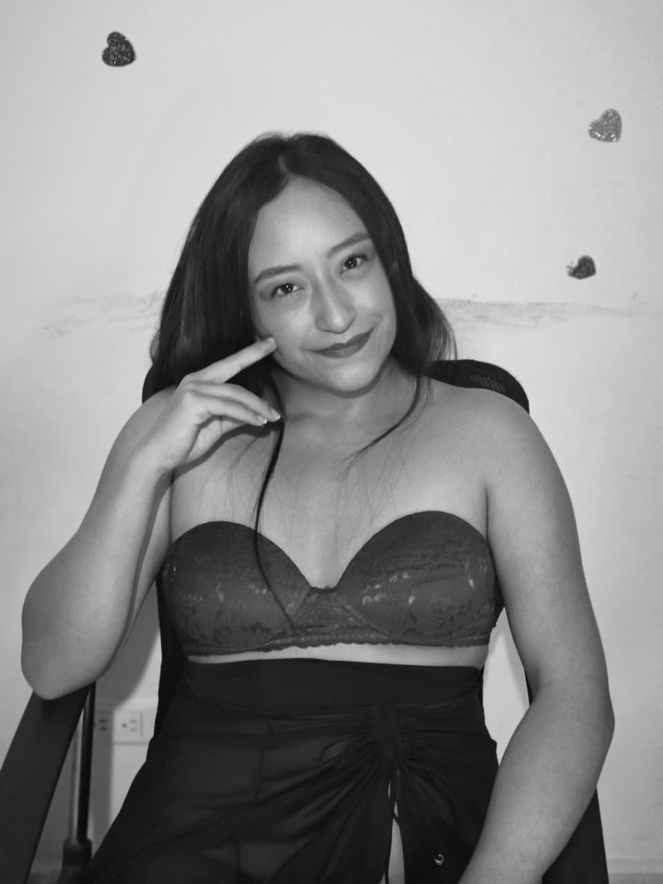 Performer Emilymoon69 Photo 12