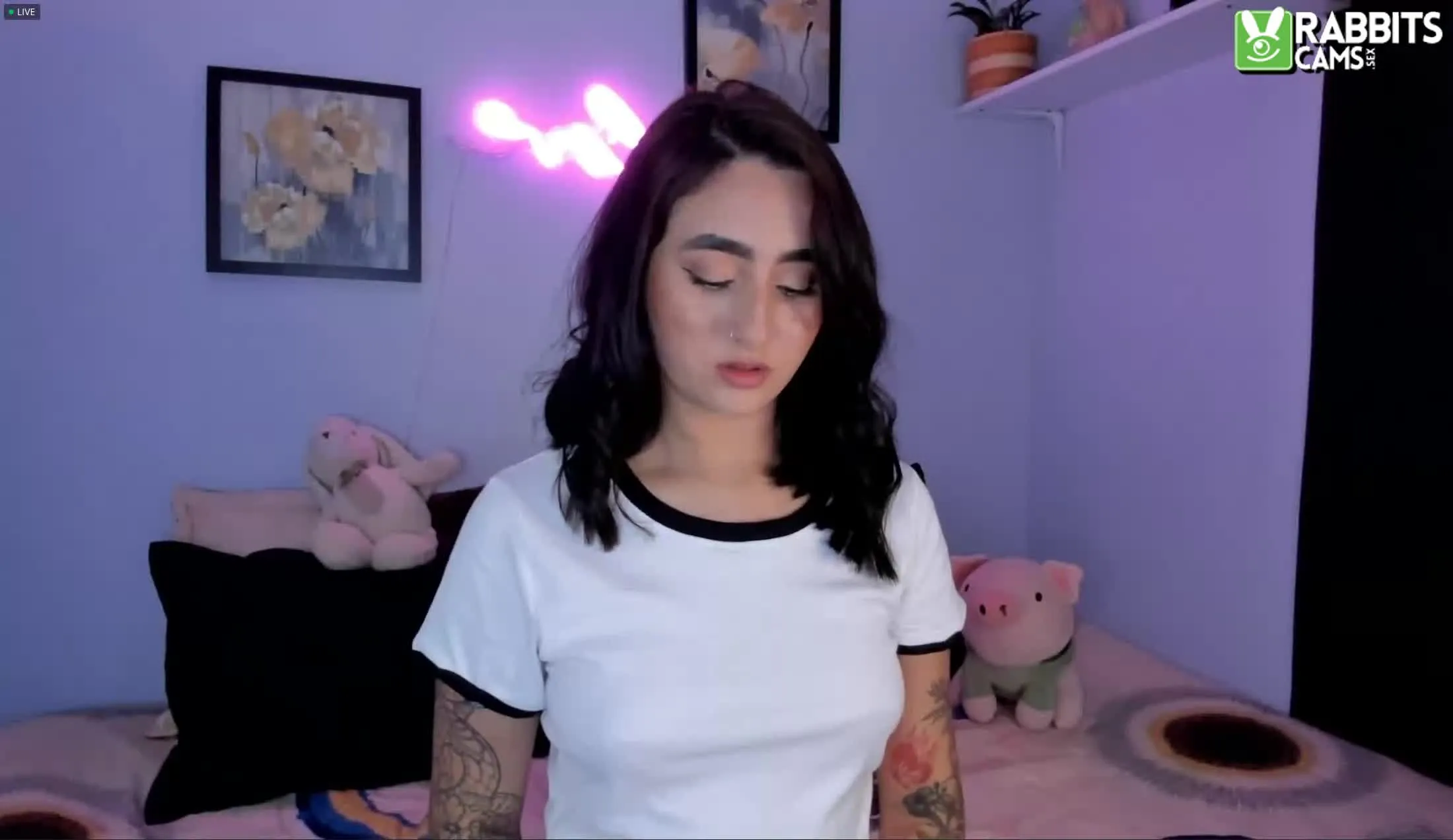 Performer RoseHoldenn Video 1