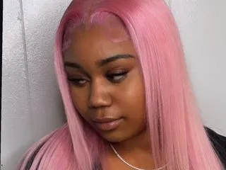 Imagen de perfil de modelo de cámara web de Maddiibaee