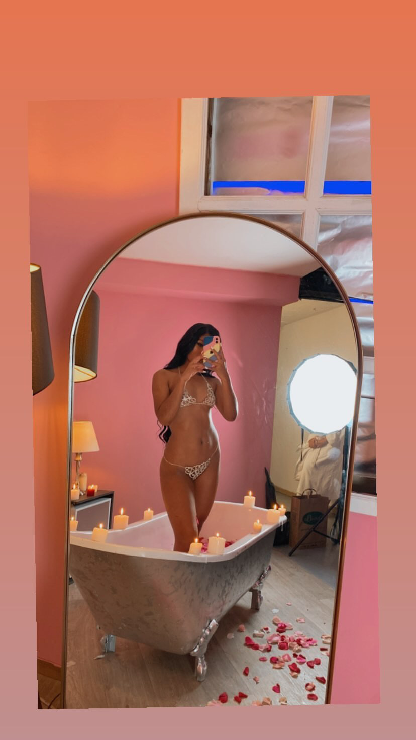 Interprete AishaLeclerc Foto 5