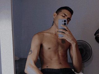 MikaelDevils immagine del profilo del modello di cam