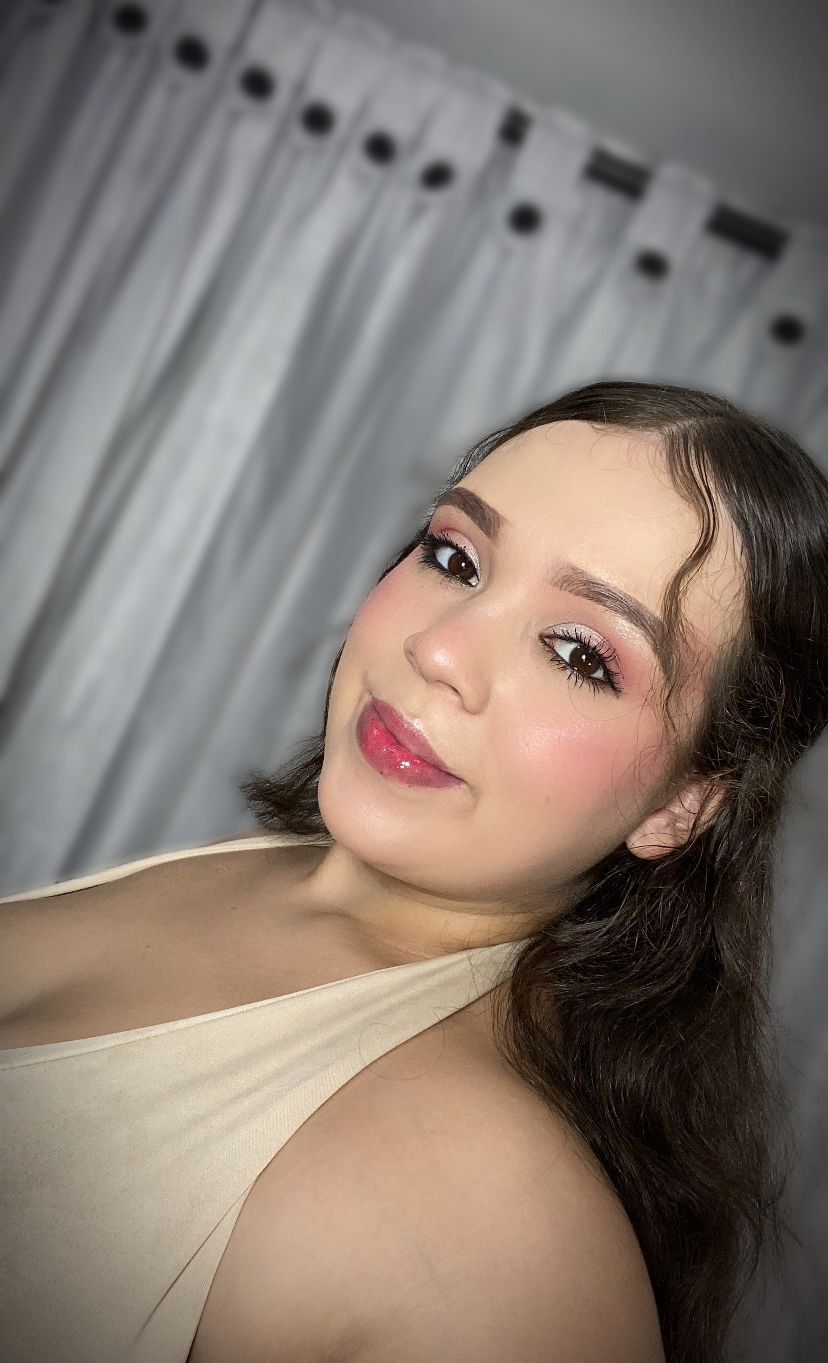 Artist MiiaaEvanss Foto 4