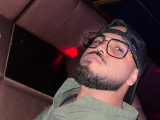IM_Harris profielfoto van cam model 