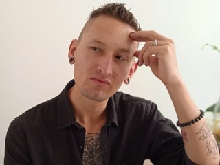 Image de profil du modèle de webcam Vlad_night