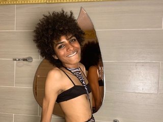 ViiolettSalvatore cam model profile picture 