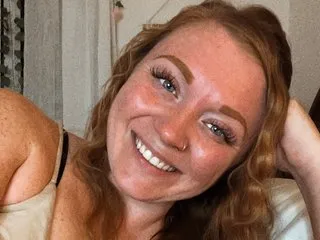 Imagen de perfil de modelo de cámara web de JuneFever