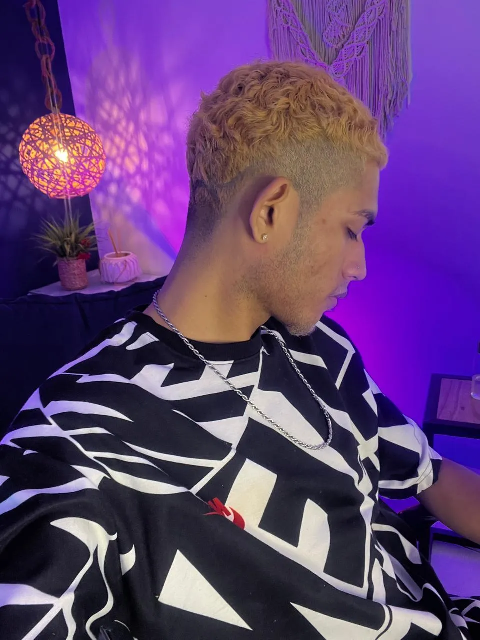 Intérprete Adonis_wb Foto 2