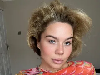 Imagen de perfil de modelo de cámara web de HelloErin