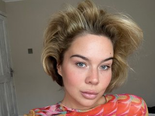 Imagen de perfil de modelo de cámara web de HelloErin