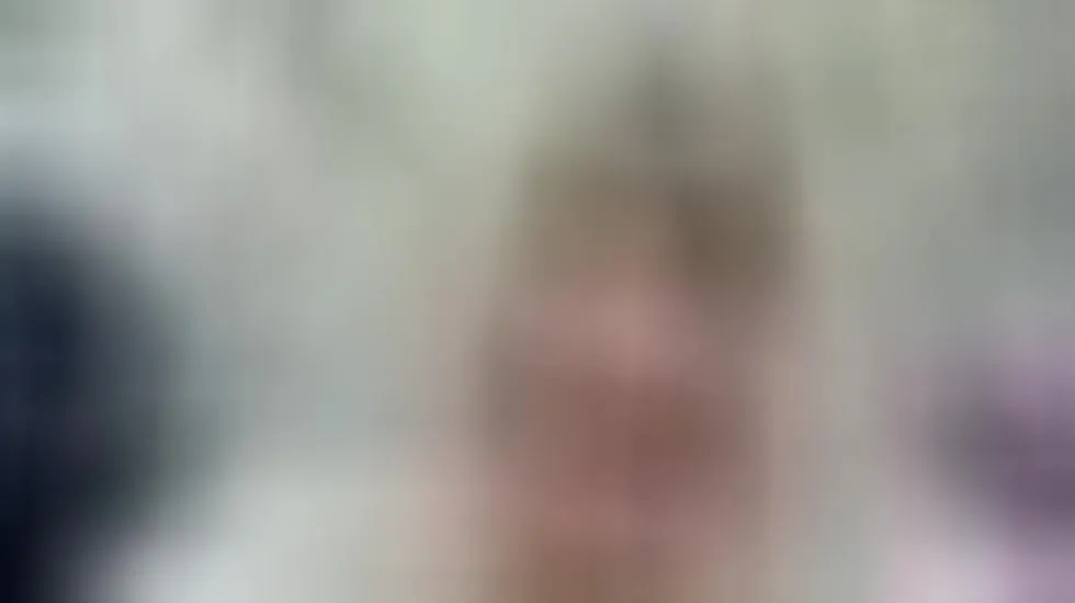 Interprete AbbyBenet Video 1