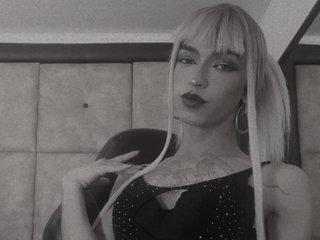 trinity_evans Profilbild des Cam-Modells