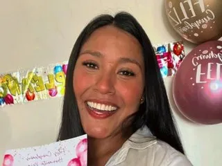 Image de profil du modèle de webcam NickiNicki