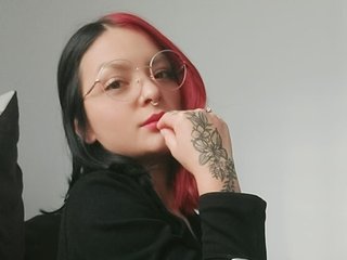 moonoffire profilbild på webbkameramodell