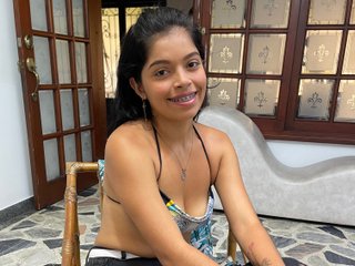 Image de profil du modèle de webcam ClarisaCols