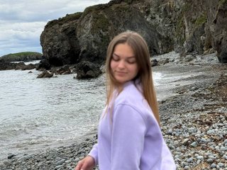 Image de profil du modèle de webcam KiraKeira