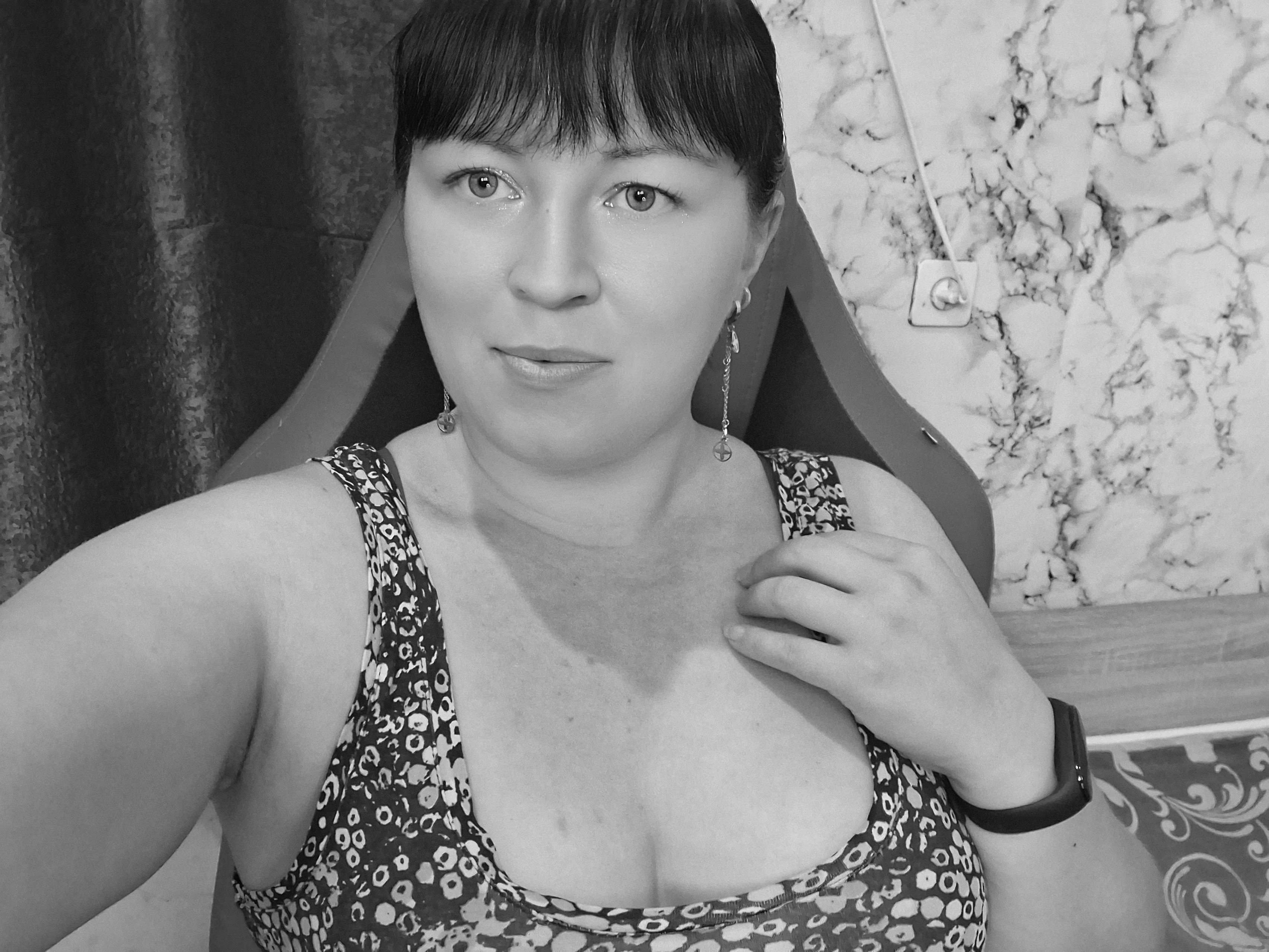 Interprete Pretty_girllll Foto 4