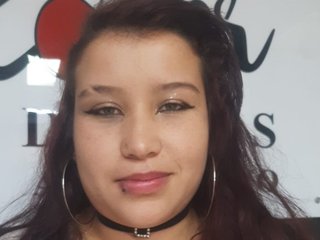 mabelineyesgreen303av profilbild på webbkameramodell 