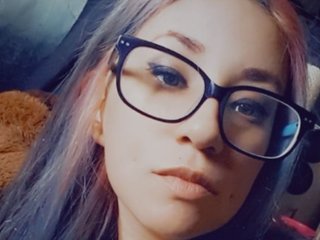 mmmMinaDarling profielfoto van cam model 