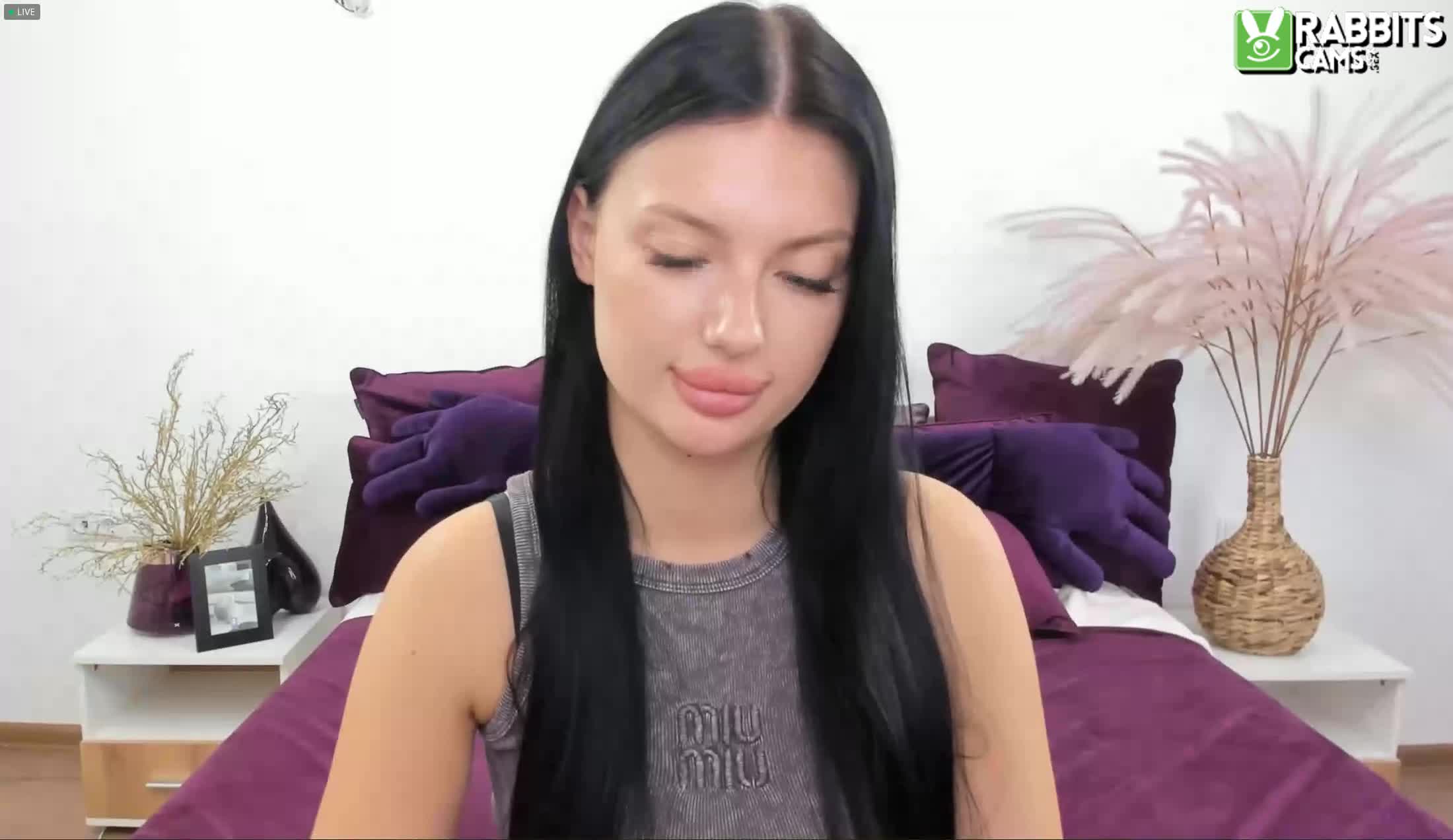 Artist AmyHayes Video 1