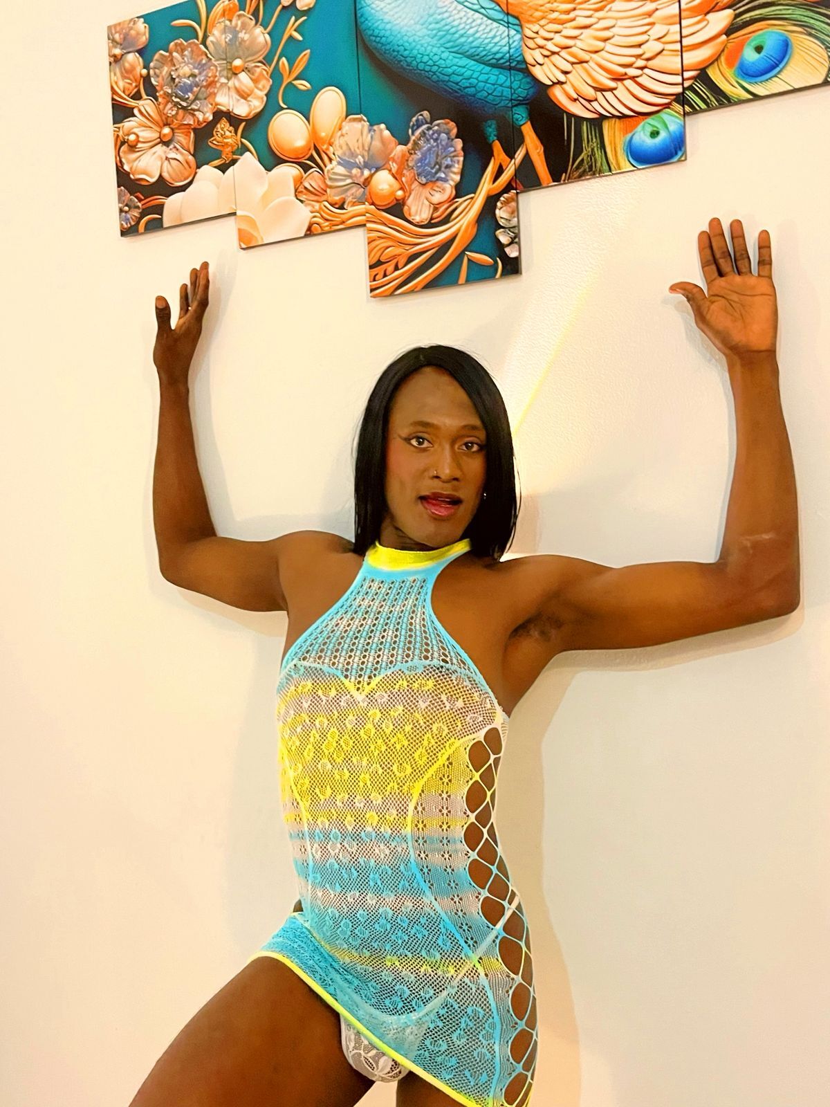 Performer makenyaariies Photo 10