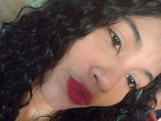 Image de profil du modèle de webcam Lauralittle99