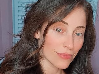 Camilah profielfoto van cam model