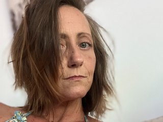 Imagen de perfil de modelo de cámara web de Milfy2017