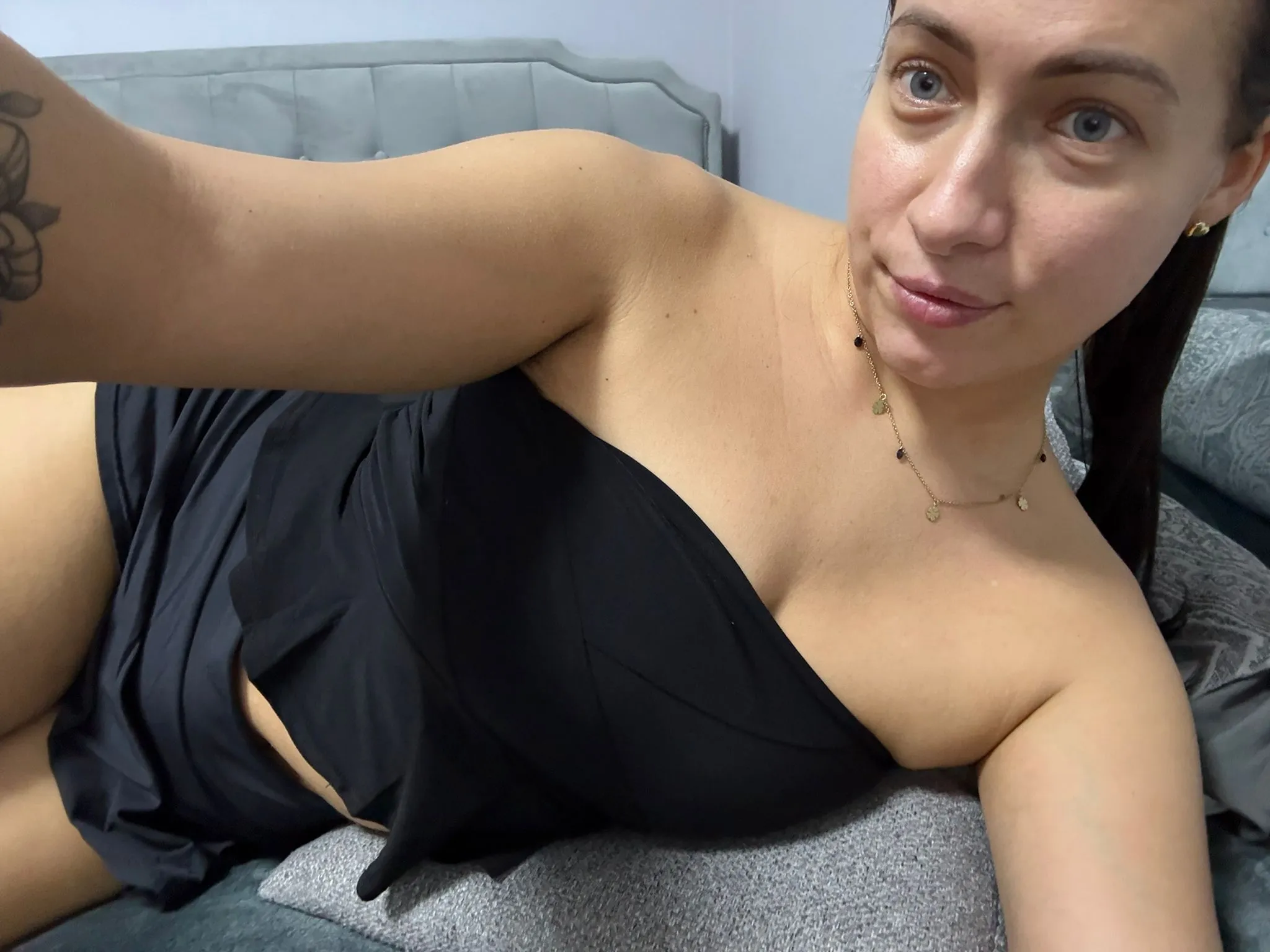 Performer Bunnyela Photo 3