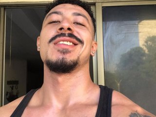 Owenferrara Profilbild des Cam-Modells