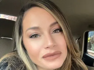 Image de profil du modèle de webcam MadisonRae69