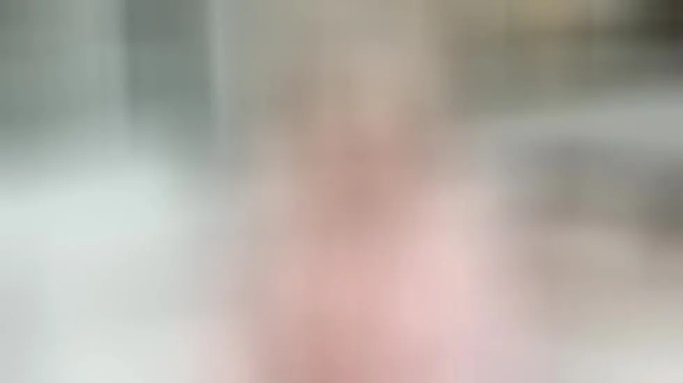 Artista HollyKennedy Video 1